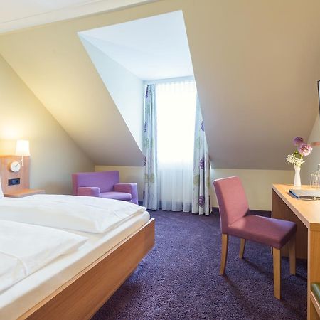 Hotel - Restaurant Erich Roediger バート・シュタッフェルシュタイン エクステリア 写真