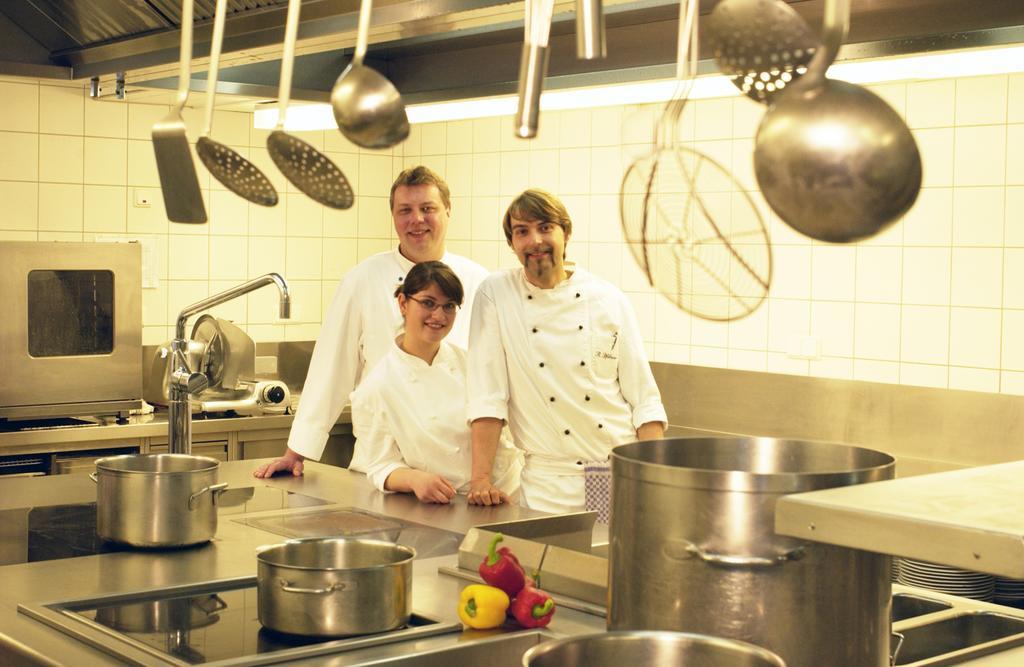 Hotel - Restaurant Erich Roediger バート・シュタッフェルシュタイン エクステリア 写真