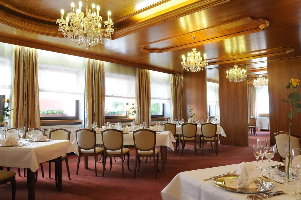 Hotel - Restaurant Erich Roediger バート・シュタッフェルシュタイン エクステリア 写真